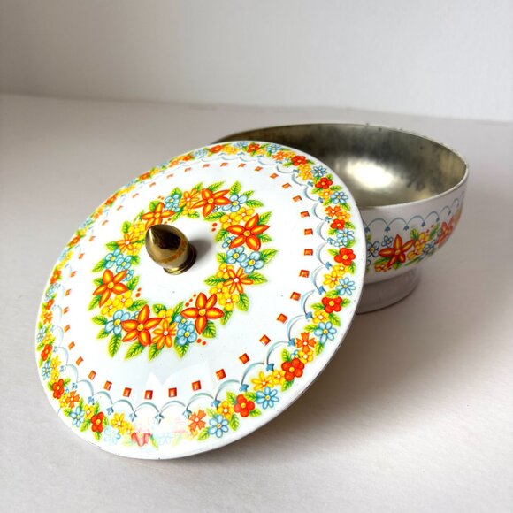 Colorful Embossed Floral Biscuit Cookie Trinket Tin Lid Pedestal Litho England - Picture 5 of 7